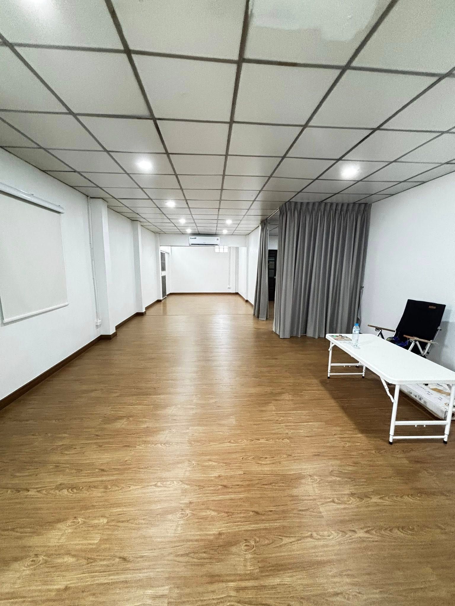 5 卧室 独立房屋 出租 在  - Image 4