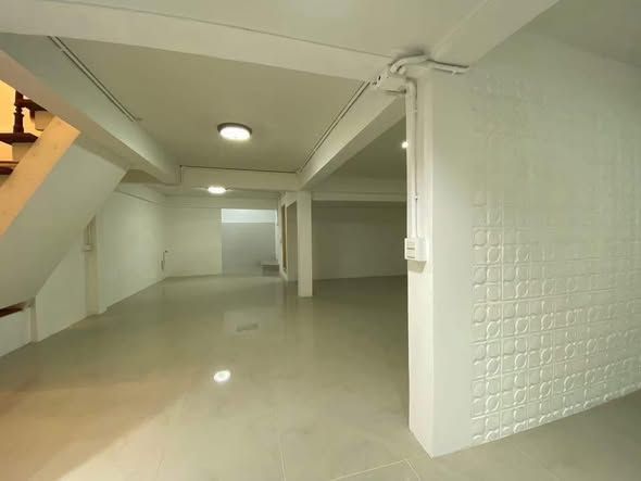3 Bedroom House For Rent in Bang Na, Bang Na, Bangkok - Image 2