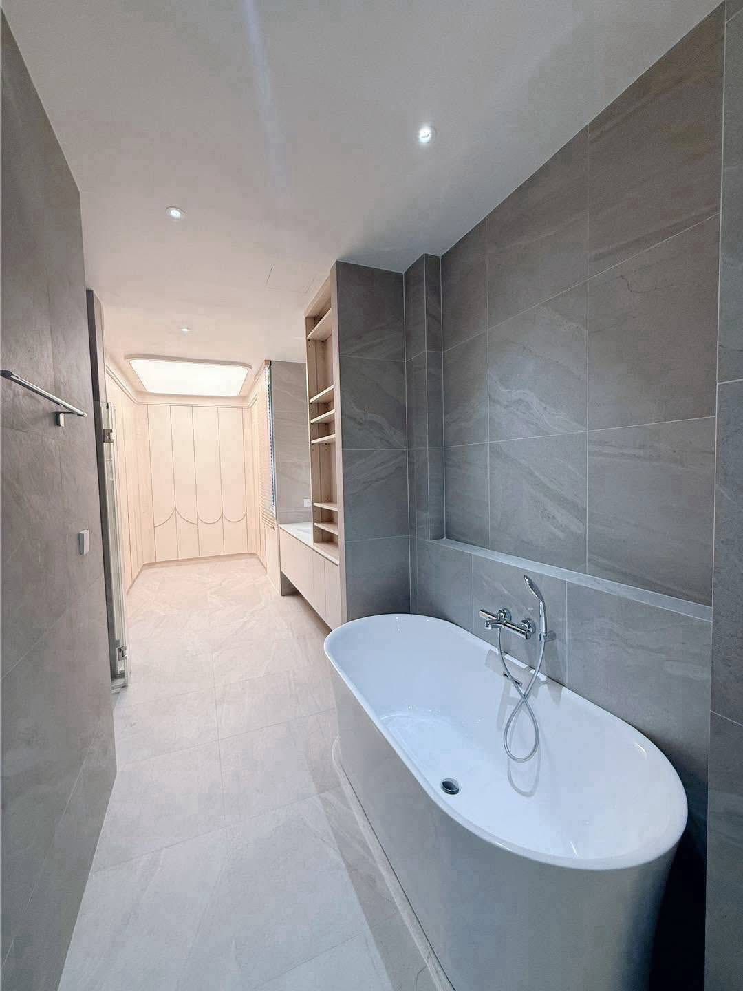 5 卧室 独立房屋 出租 在  - Image 8