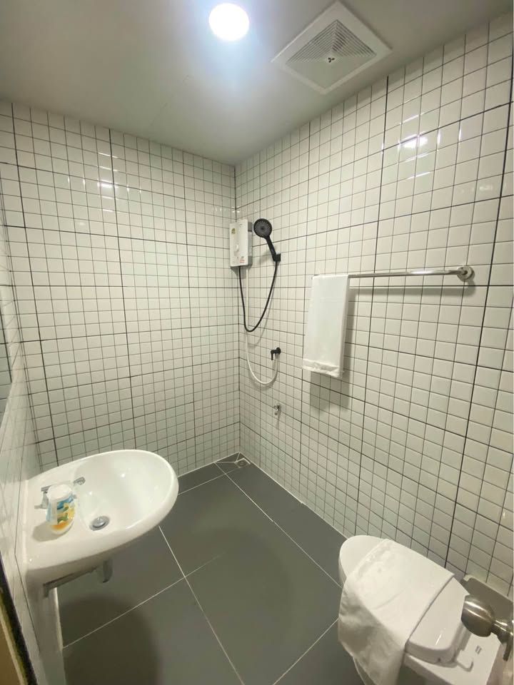 2 卧室 公寓 出租 在  - Image 5