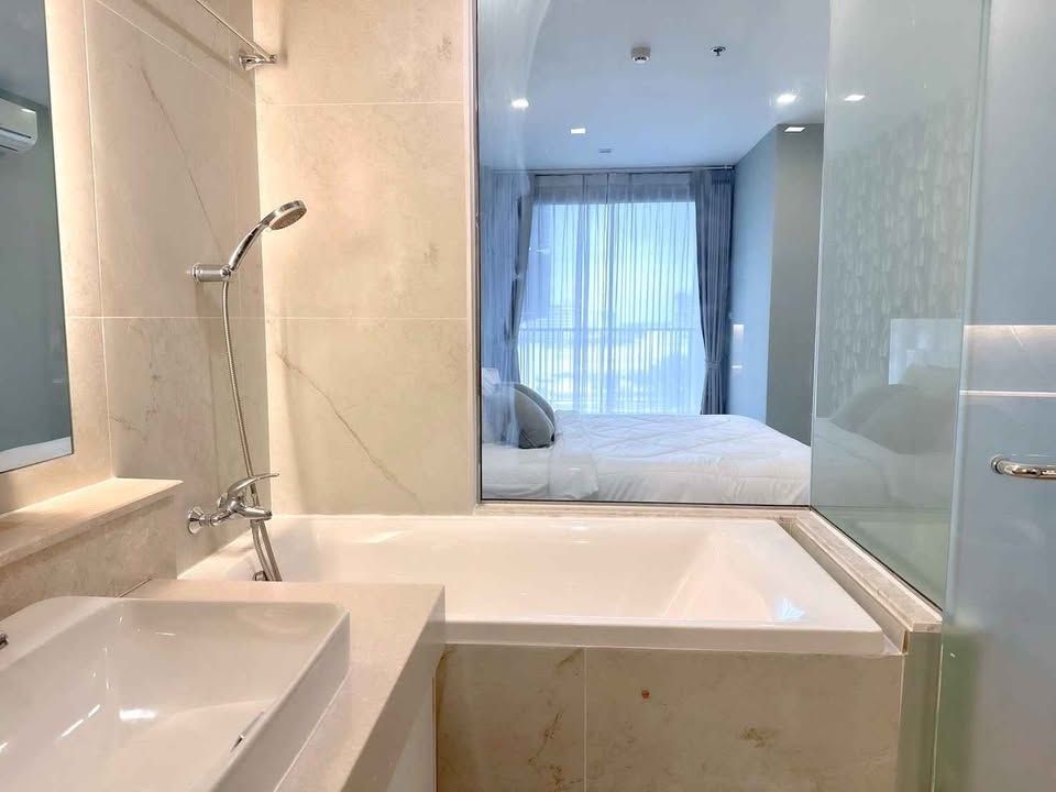 Astra Condo - Image 10