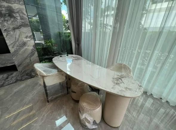 The Gentry Phatthanakan - Image 2