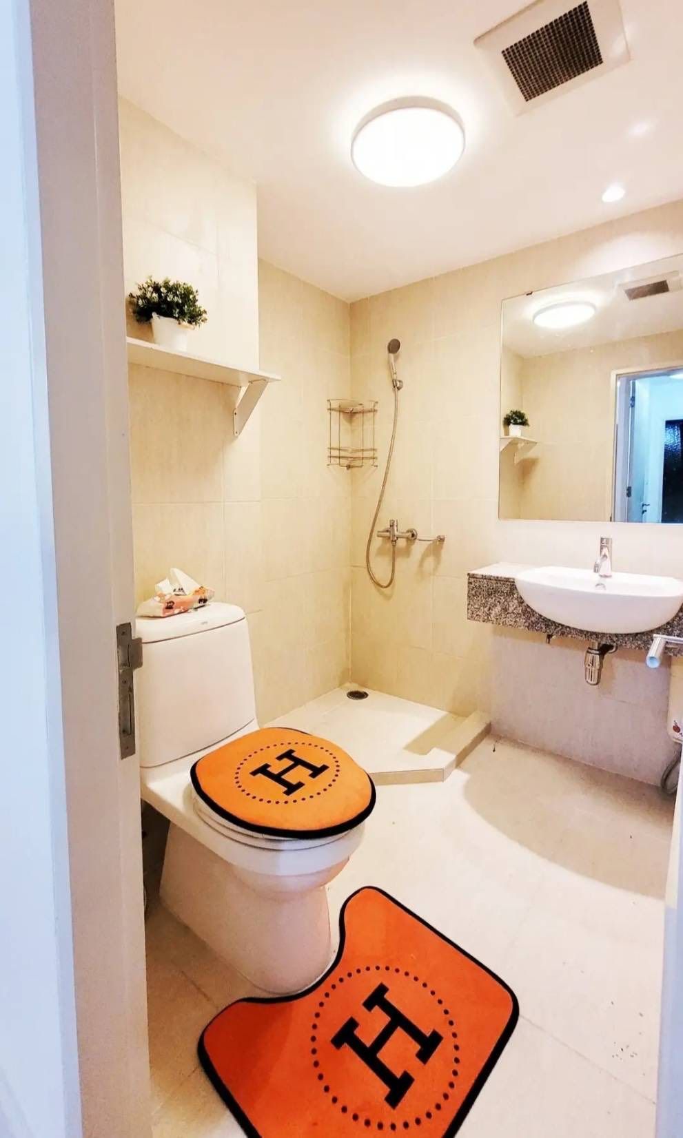 The Clover Thonglor - Image 4