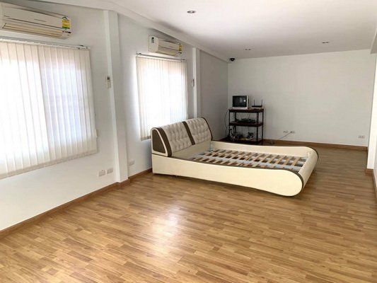 uploads/224782b1-cf00-4933-b11b-a670474fdf77/5be28549-a567-42a7-91cc-239c9280bea3