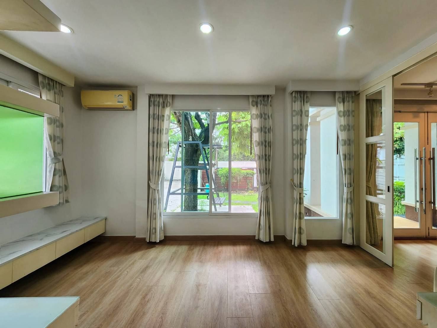 3 卧室 独立房屋 出租 在  - Image 12