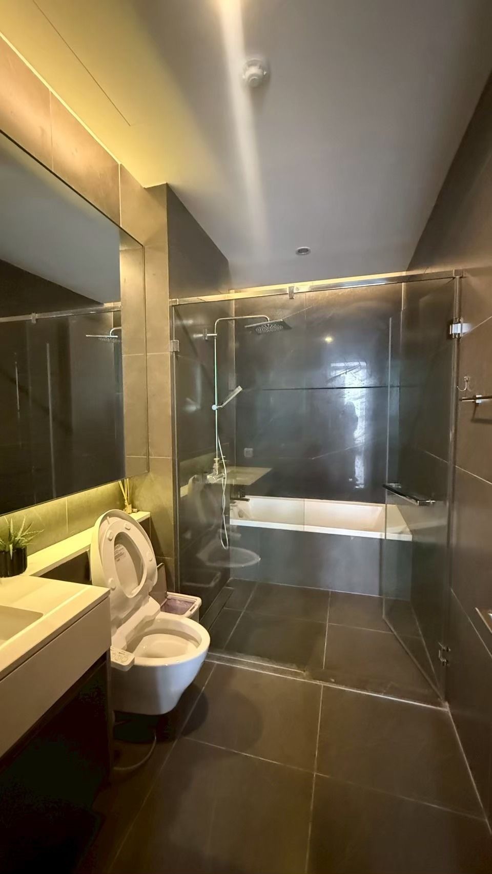 uploads/224782b1-cf00-4933-b11b-a670474fdf77/5cd96556-11e5-46ae-b8da-ca36a29a5a34