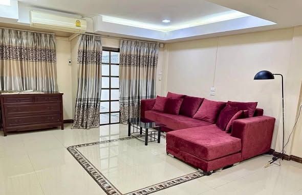 4 Bedroom Townhouse For Rent in Prawet, Prawet, Bangkok - Image 1