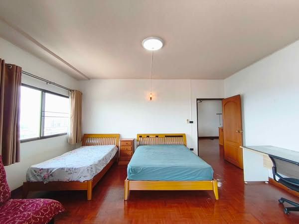 1 卧室 公寓 出租 在  - Image 11