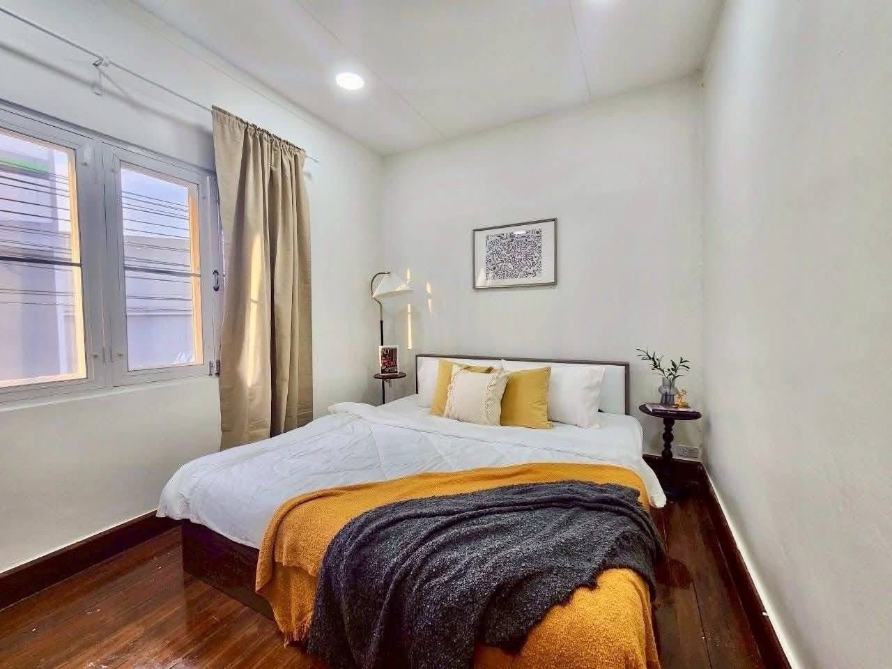 5 卧室 独立房屋 出租 在  - Image 4