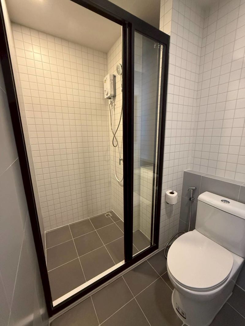 1 卧室 公寓 出租 在  - Image 4