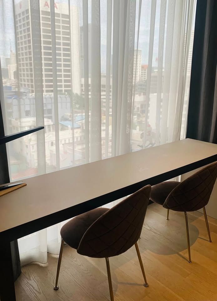 Ashton Silom - Image 12