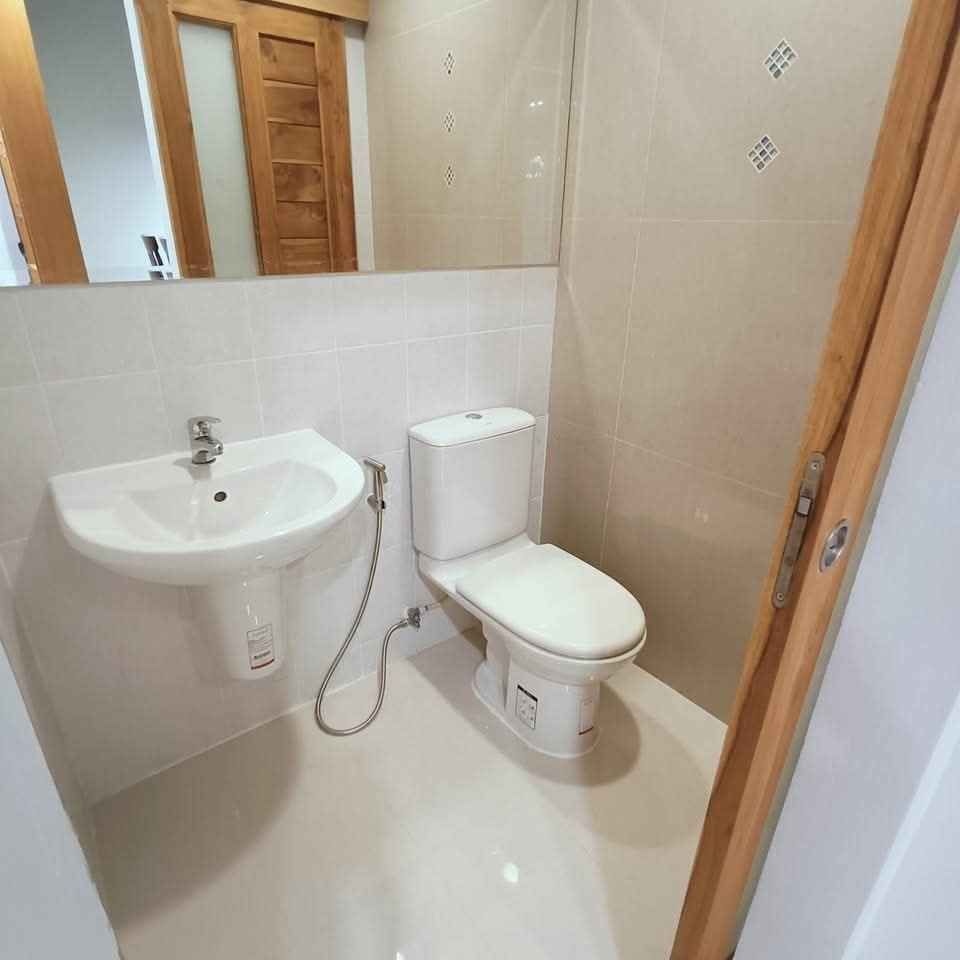 Baan Klang Muang S-Sense Onnuch-Wongwan - Image 6