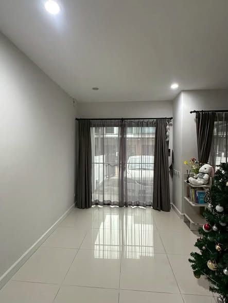 2 Bedroom Townhouse For Rent in O Ngoen, Sai Mai, Bangkok - Image 1
