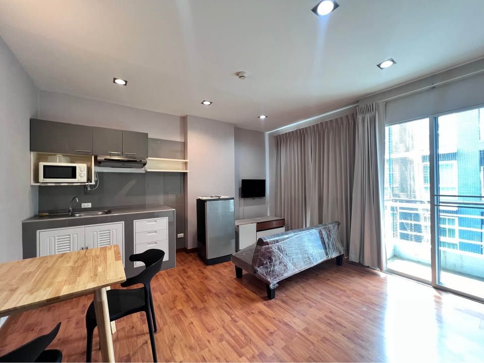 1 卧室 公寓 出租 在  - Image 8