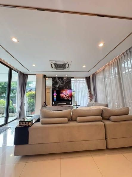 3 卧室 独立房屋 出租 在  - Image 2