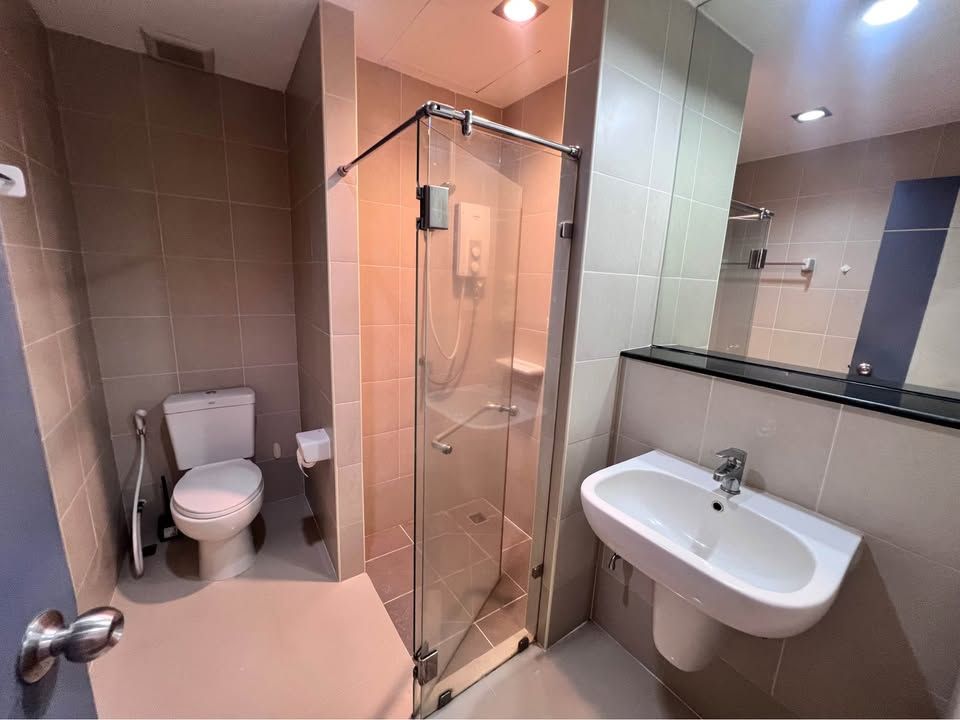 1 卧室 公寓 出租 在  - Image 5