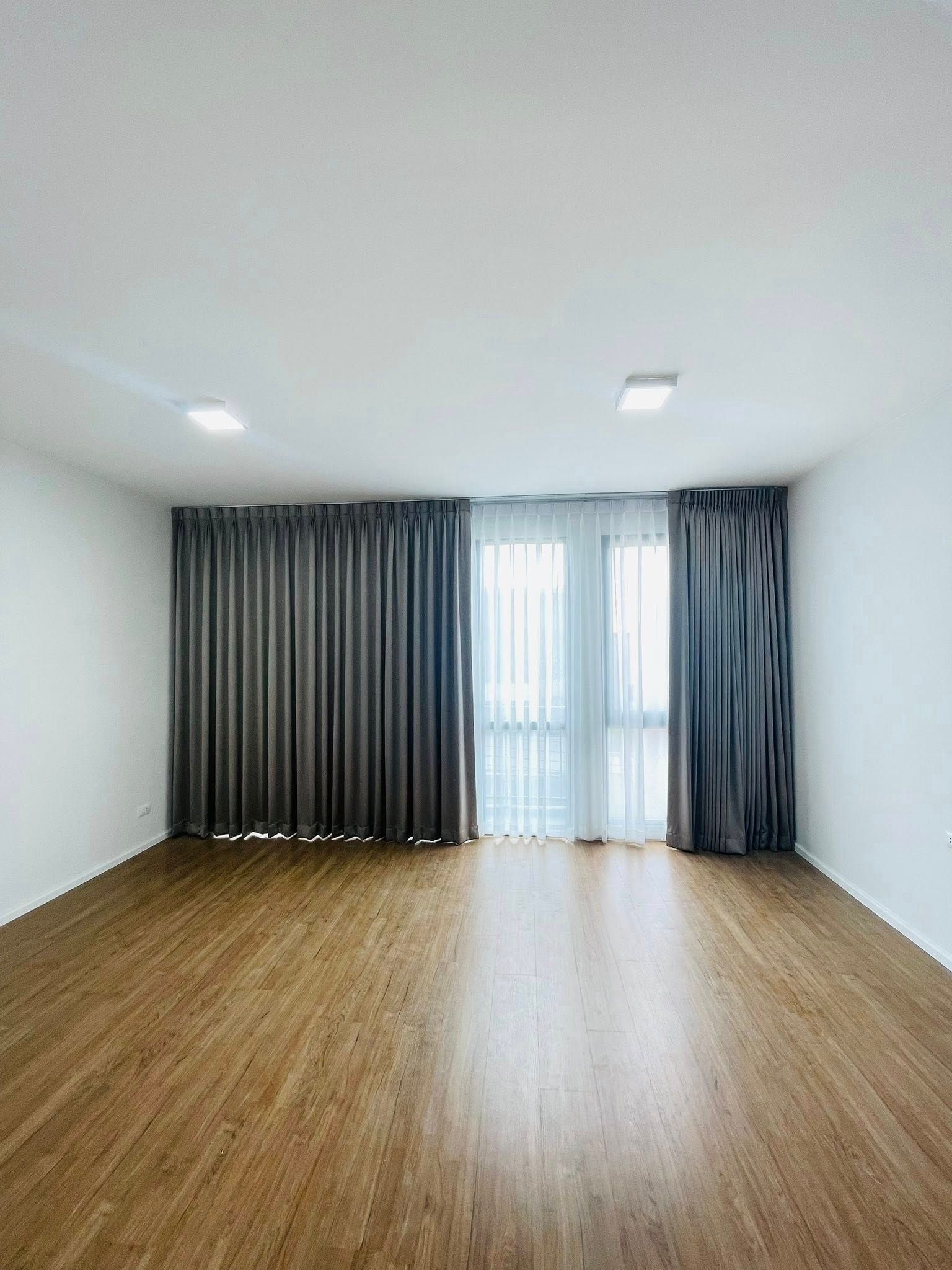 3 卧室 联排别墅 出租 在  - Image 13