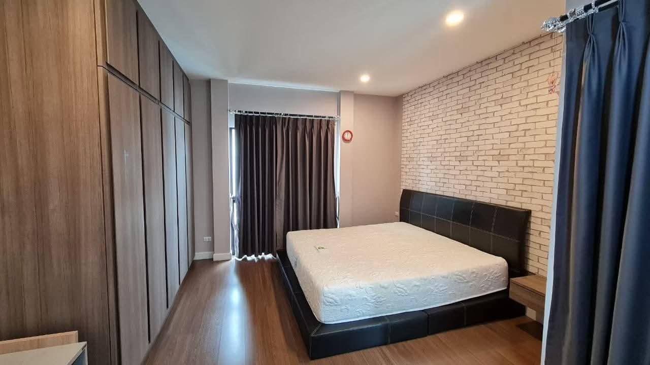5 Bedroom House For Rent in Nong Bon, Prawet, Bangkok - Image 3