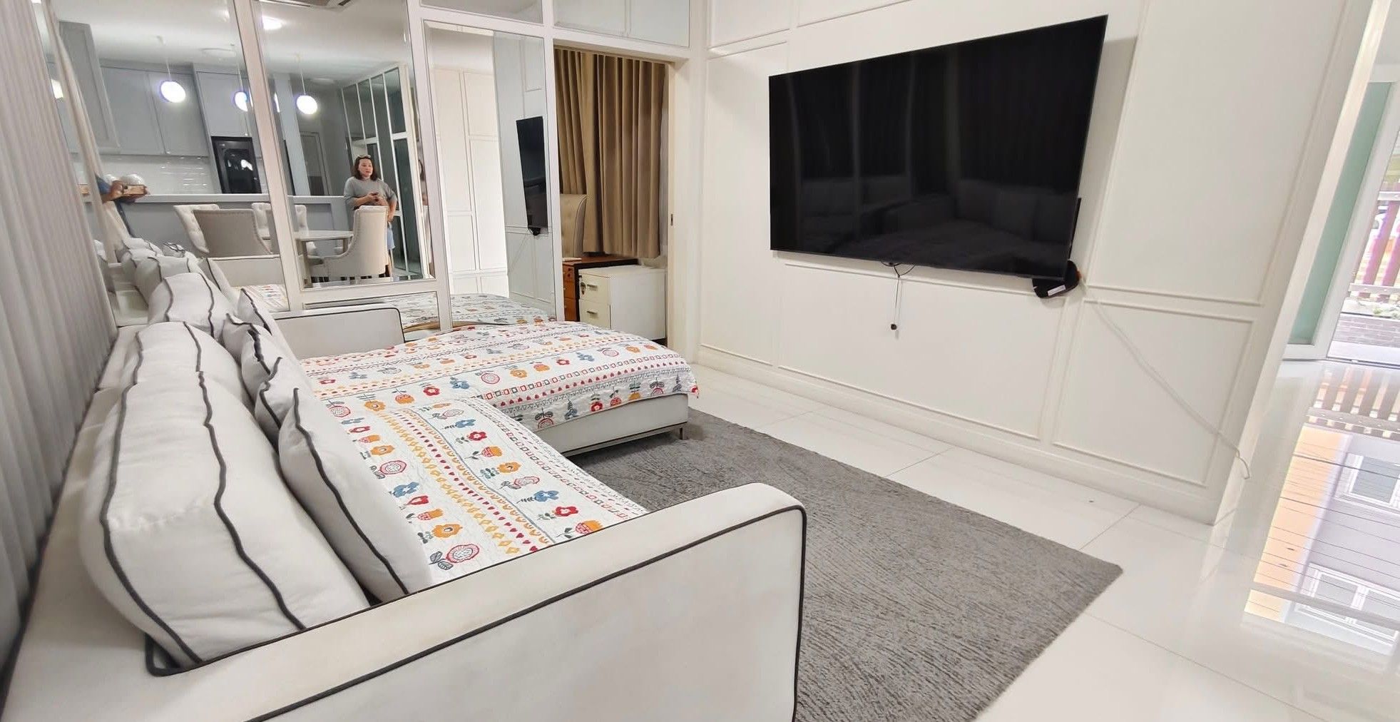 6 卧室 独立房屋 出租 在  - Image 1