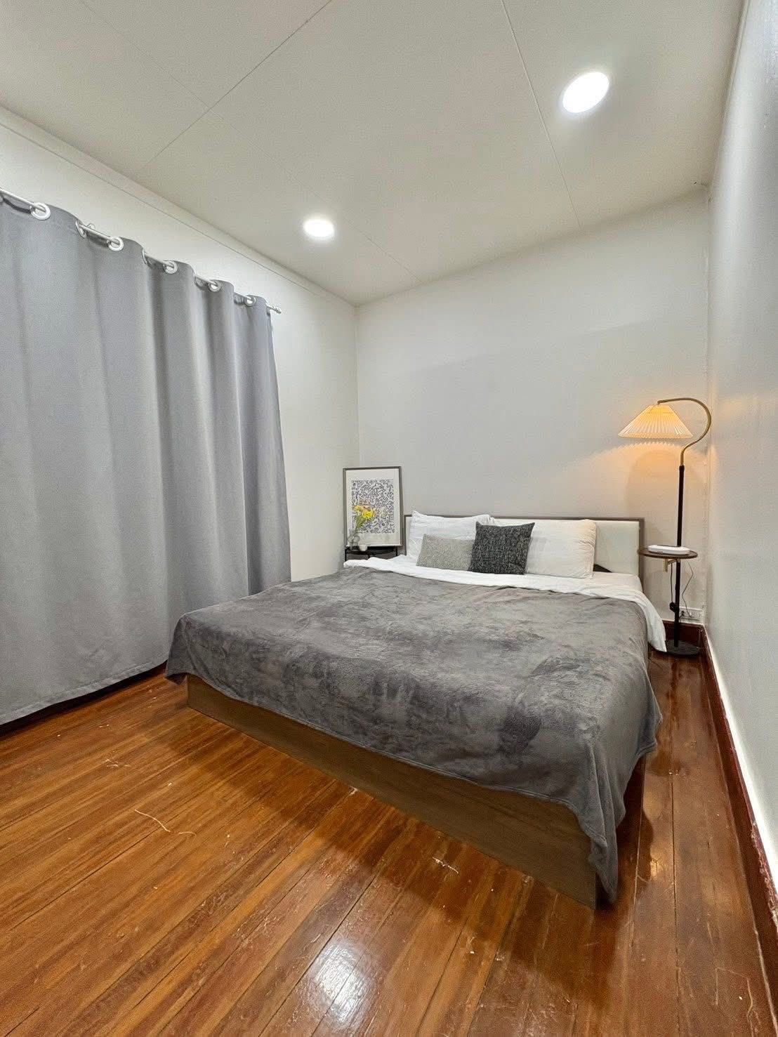 5 卧室 独立房屋 出租 在  - Image 7