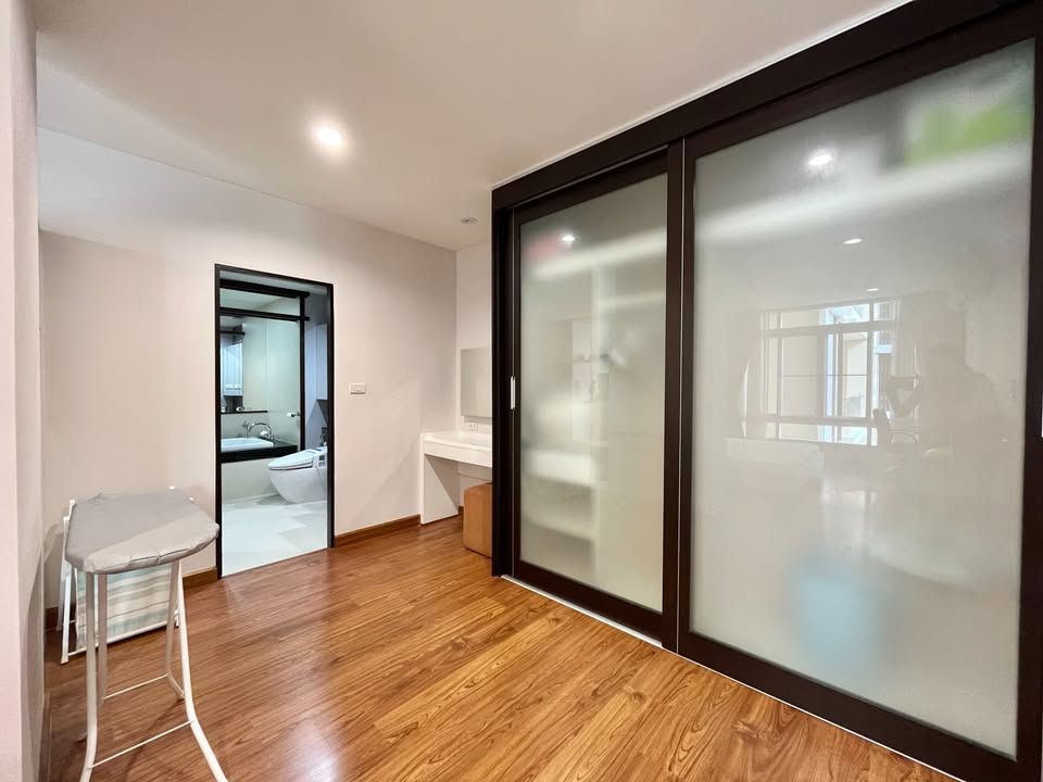 1 卧室 公寓 出租 在  - Image 9