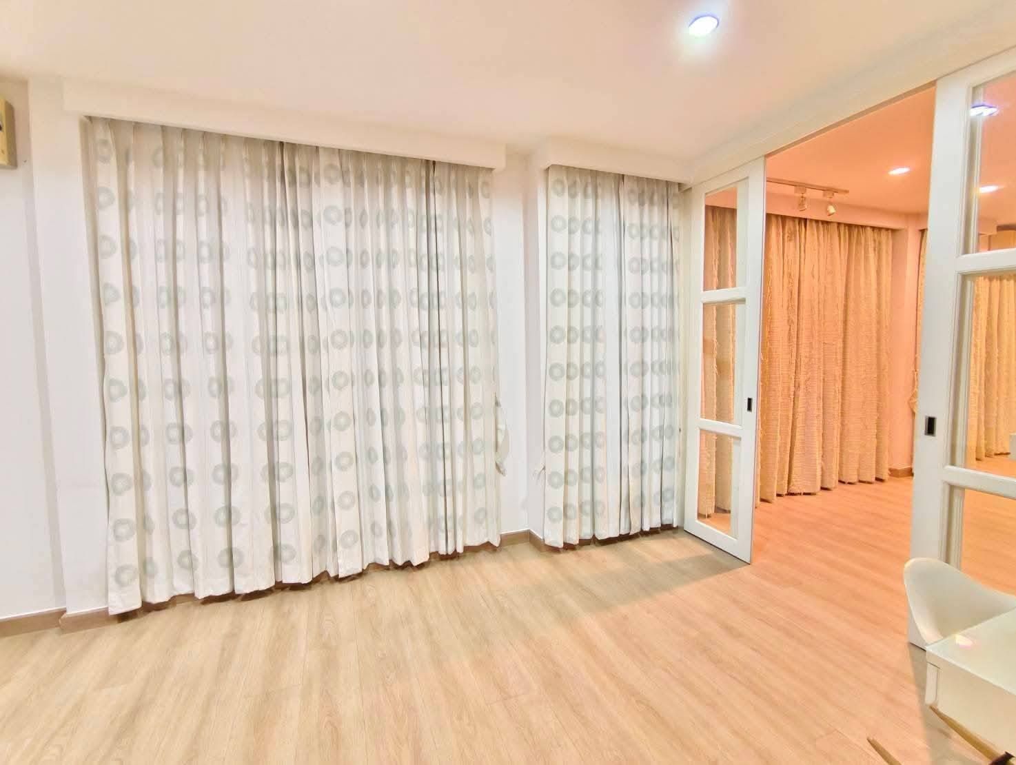 3 卧室 独立房屋 出租 在  - Image 11