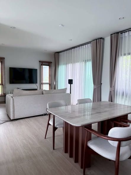 3 卧室 独立房屋 出租 在  - Image 10