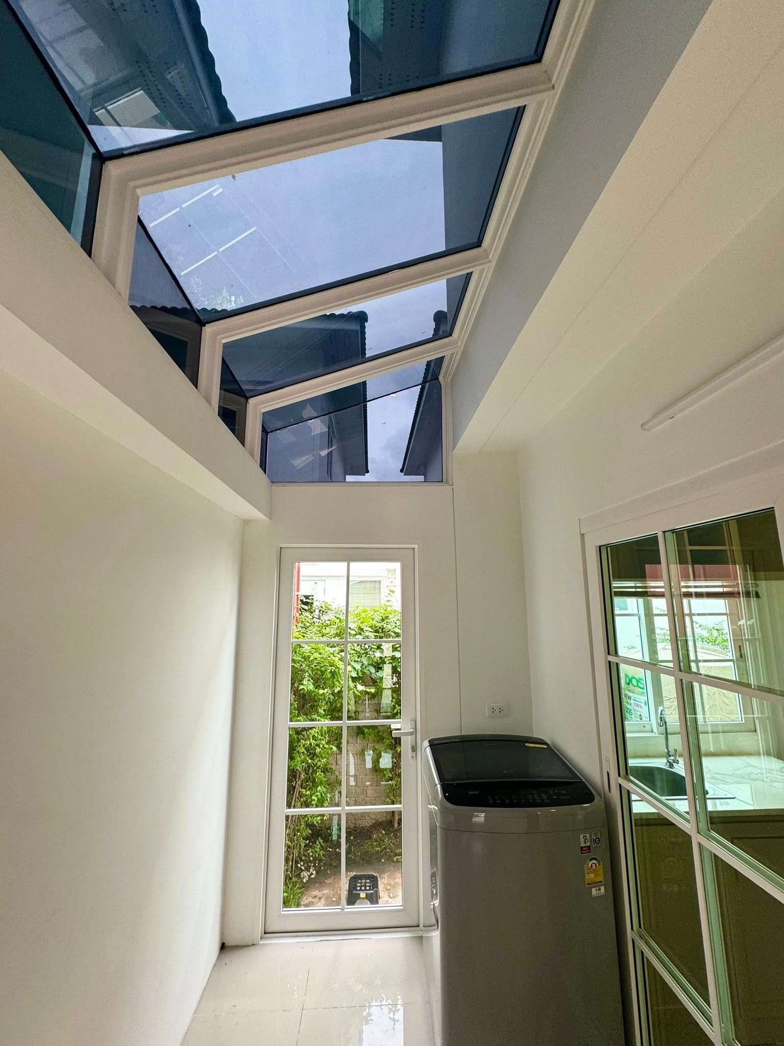 uploads/224782b1-cf00-4933-b11b-a670474fdf77/7d1de0b5-127e-48c6-b8a3-a243aa95ee66