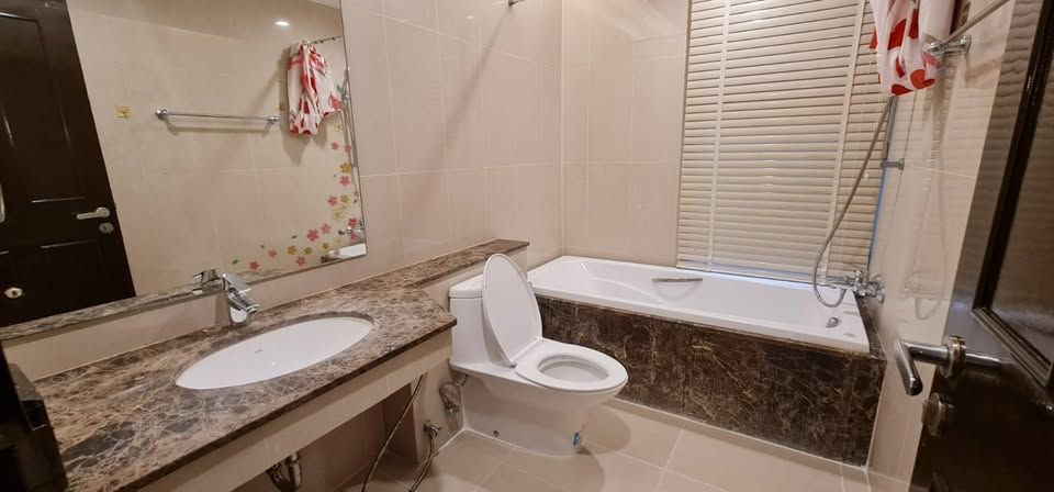 2 Bedroom Condo For Rent in Saen Suk, Mueang Chon Buri, Chon Buri - Image 12