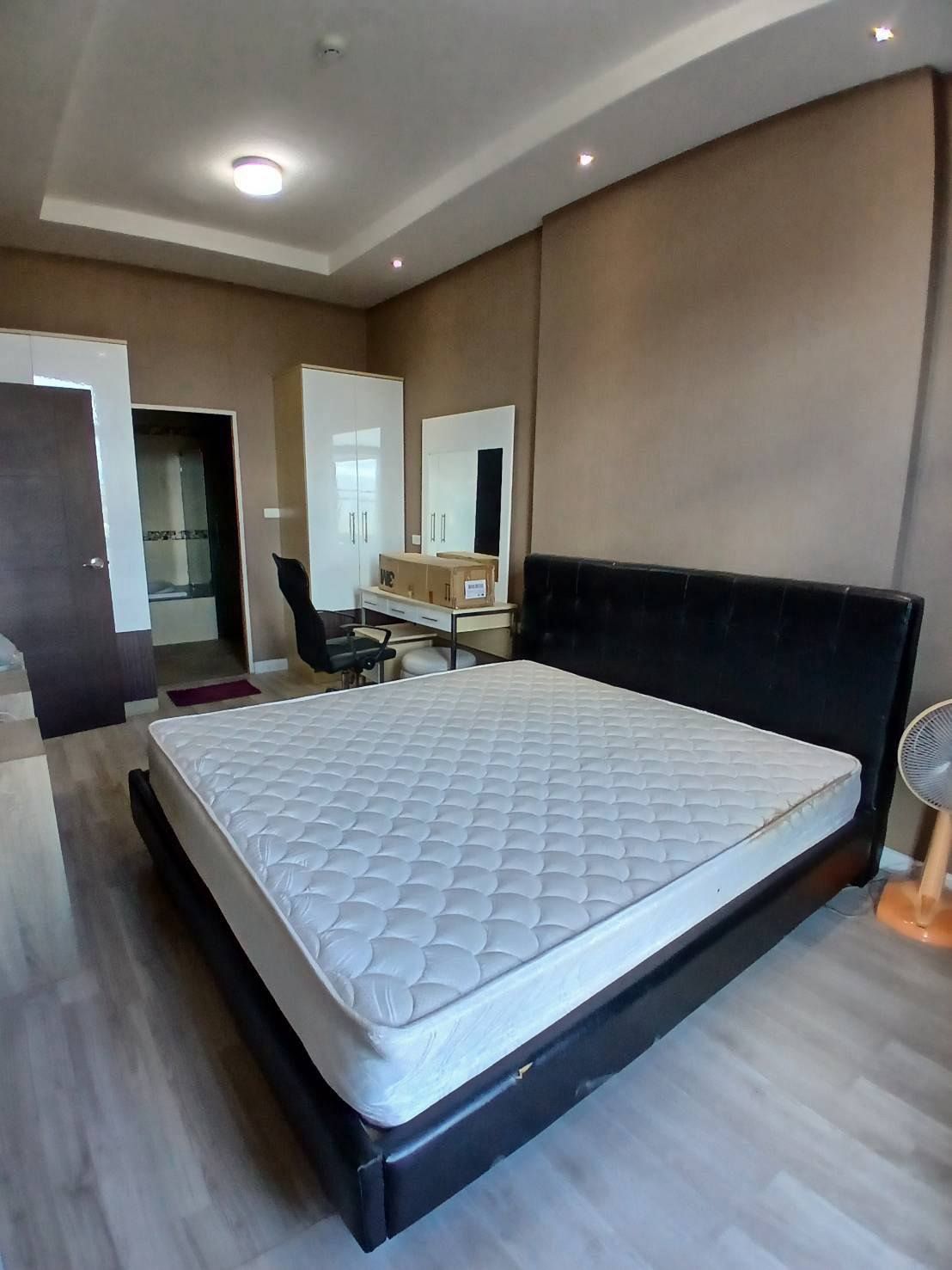 2 卧室 公寓 出租 在  - Image 8