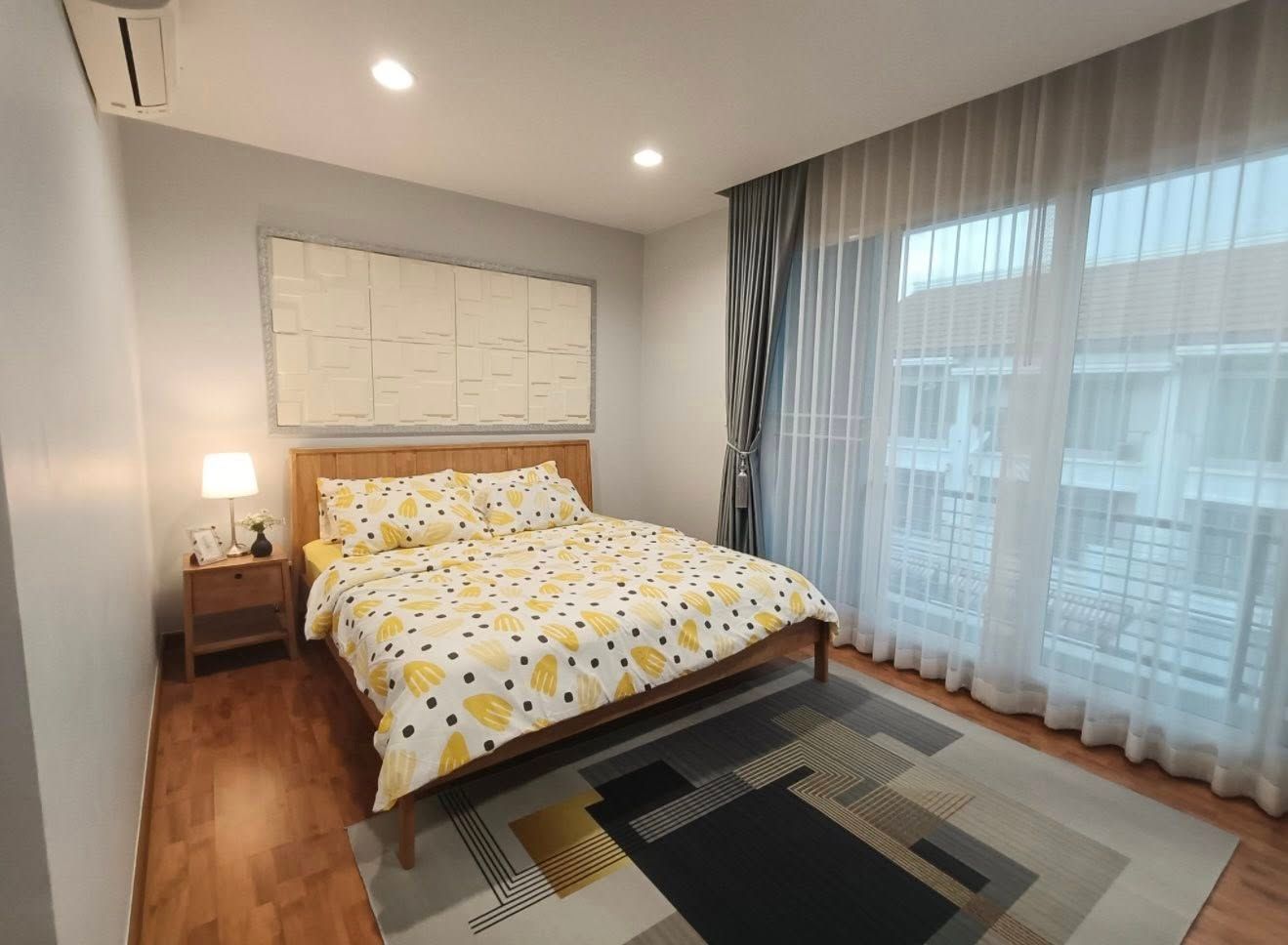 Baan Klang Muang S-Sense Onnuch-Wongwan - Image 5