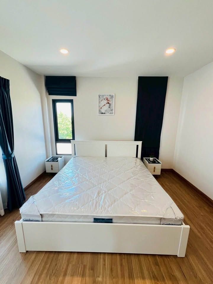 4 卧室 独立房屋 出租 在  - Image 5