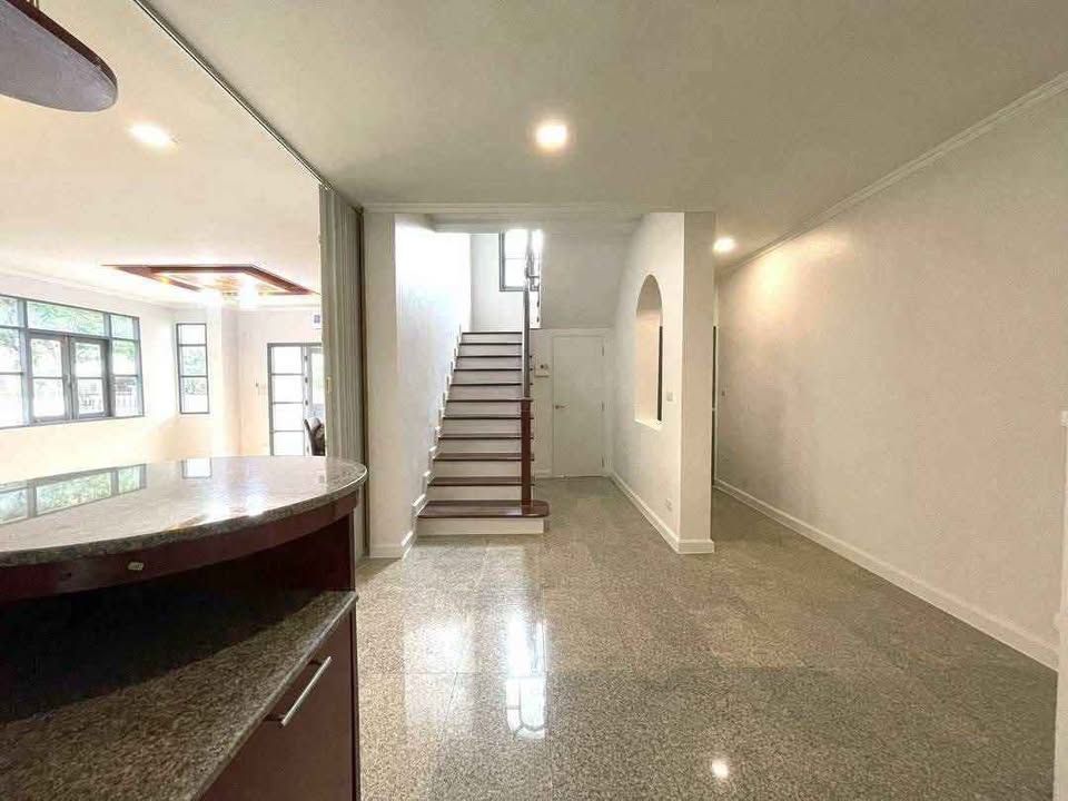 uploads/224782b1-cf00-4933-b11b-a670474fdf77/84651fd8-9258-4232-9371-361c58bc44d2