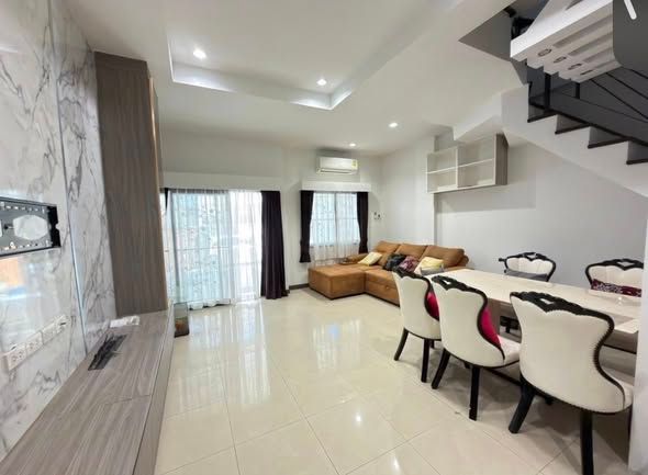 3 卧室 独立房屋 出租 在  - Image 6