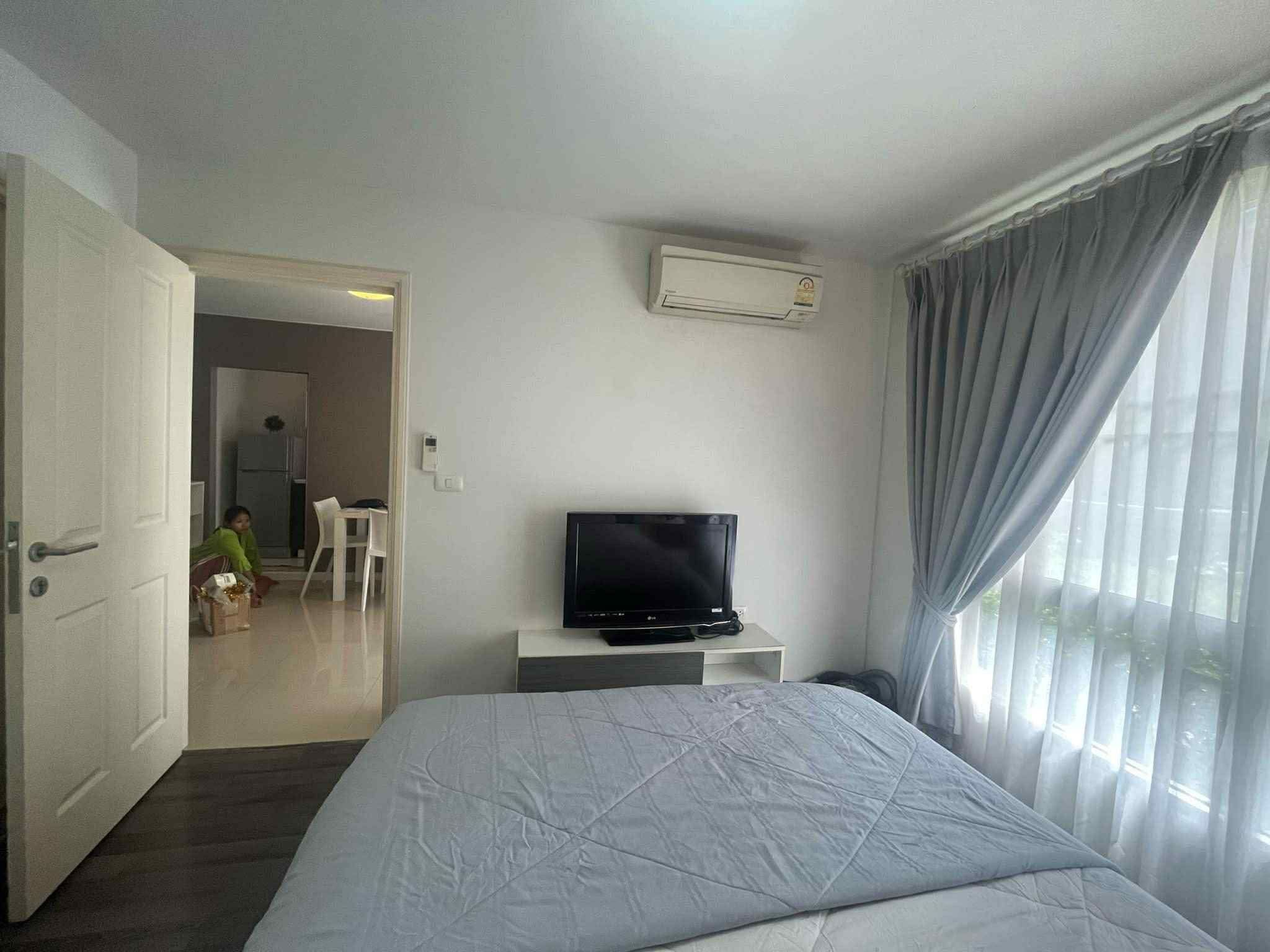 D VIENG Santitham - Image 5