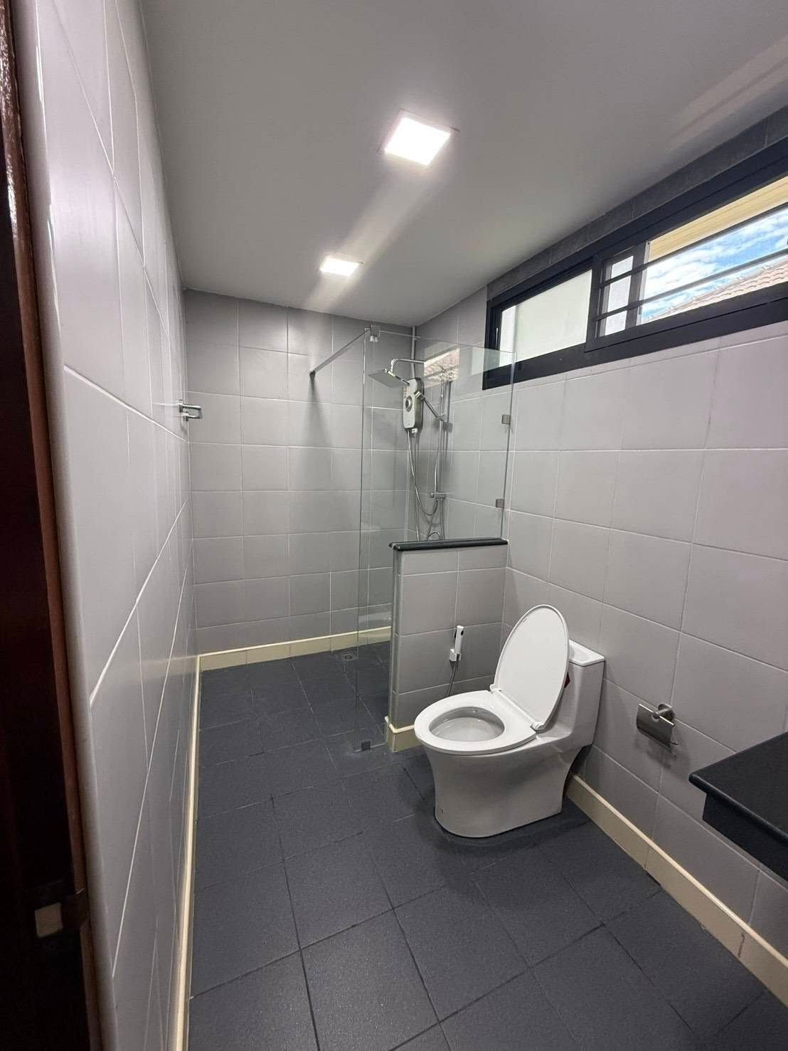 4 卧室 独立房屋 出租 在  - Image 7