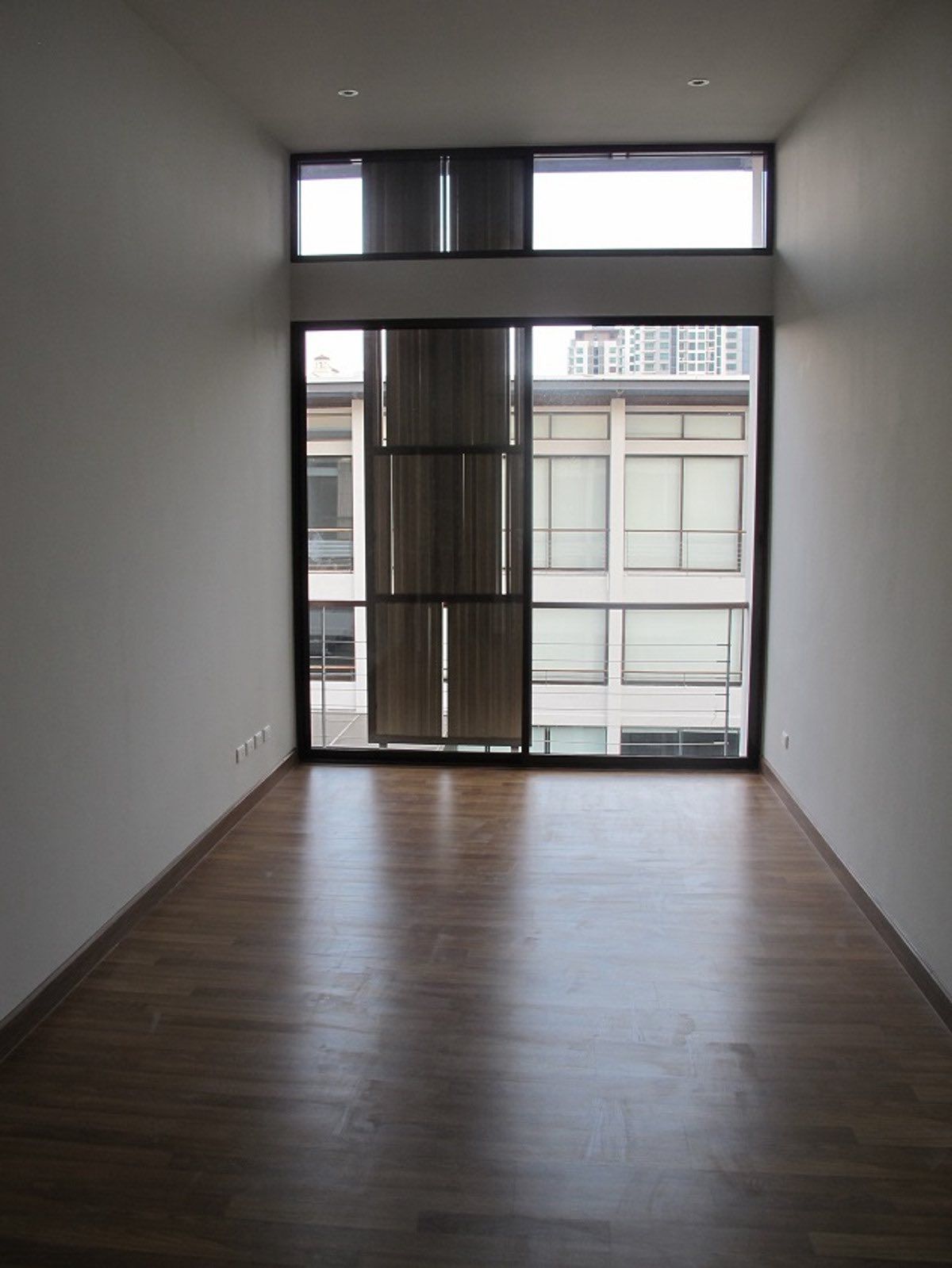 2 卧室 联排别墅 出租 在  - Image 5