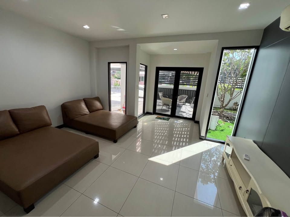 อารียา คาซ่า รัชดา - Image 1