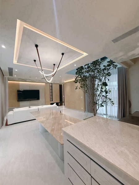 5 卧室 独立房屋 出租 在  - Image 3