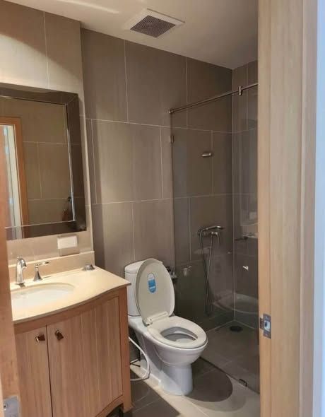 The Empire Place - Image 6