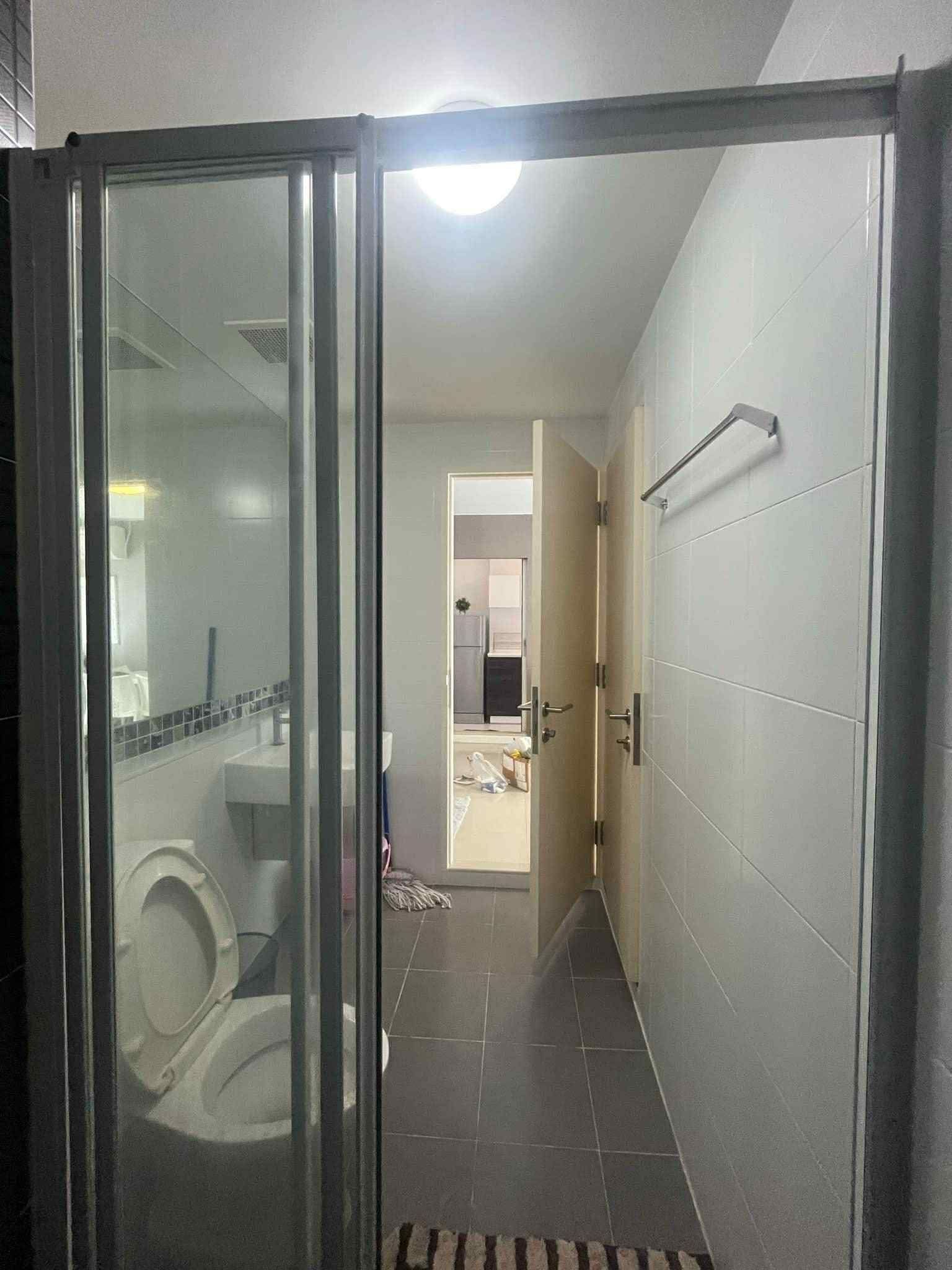 D VIENG Santitham - Image 8