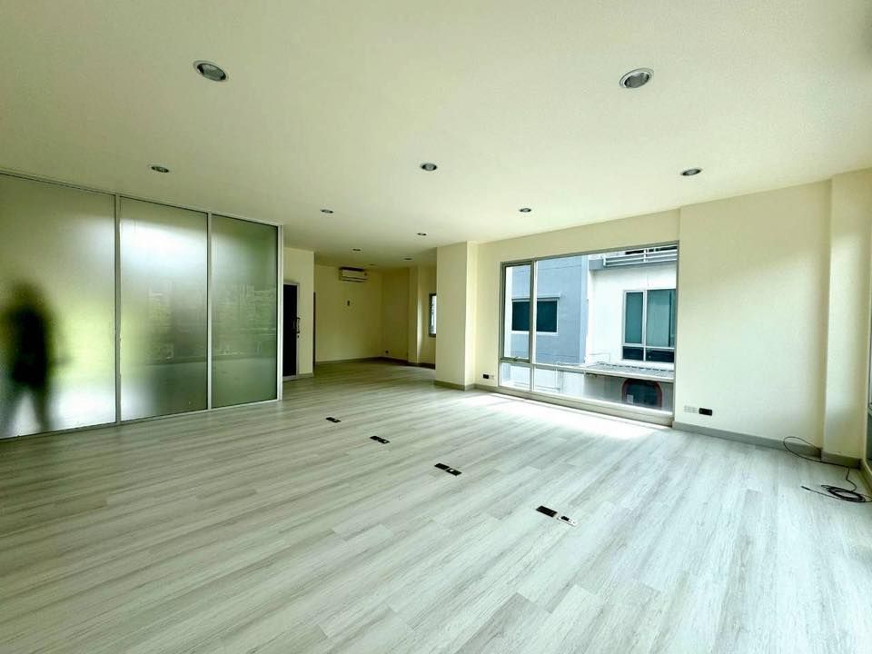 บี สแควร์ พระราม 9-เหม่งจ๋าย - Image 9