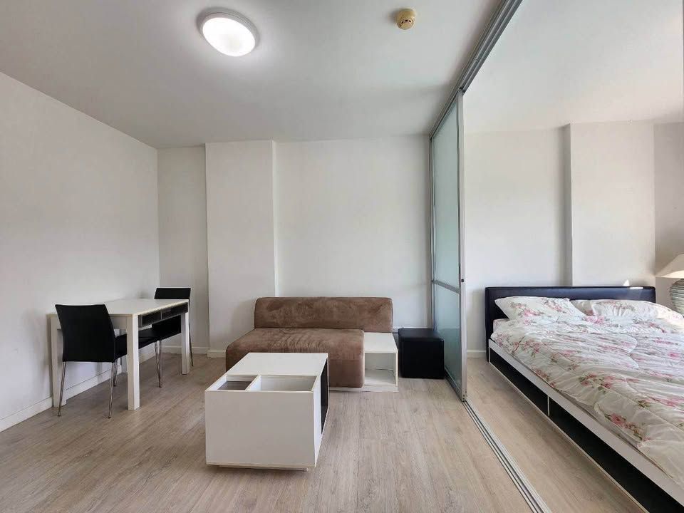 DCondo Sign - Image 7