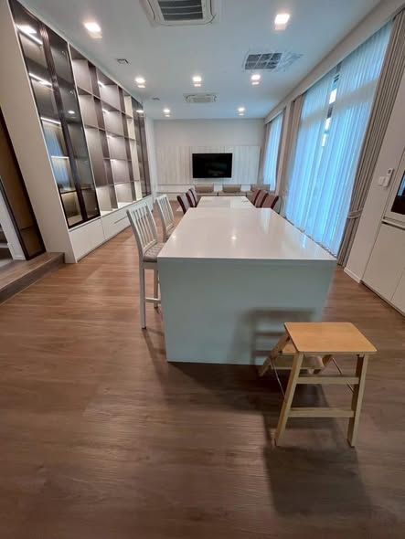 4 卧室 独立房屋 出租 在  - Image 12