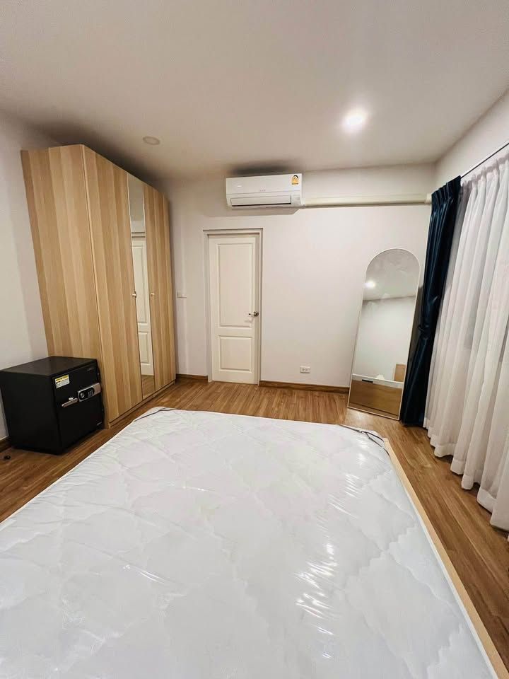 4 卧室 独立房屋 出租 在  - Image 4