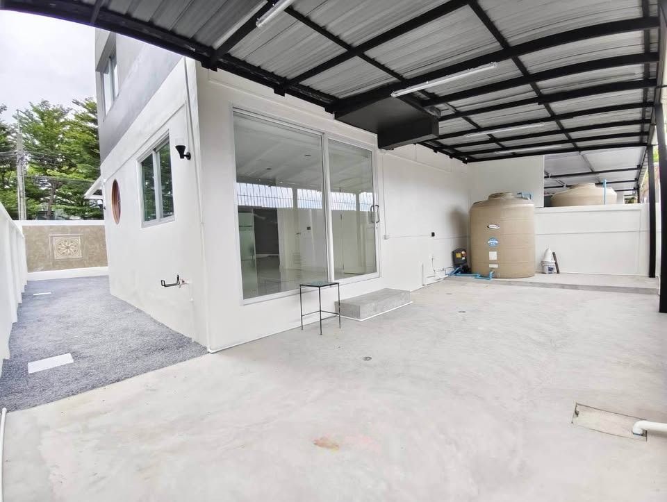 บี สแควร์ พระราม 9-เหม่งจ๋าย - Image 1