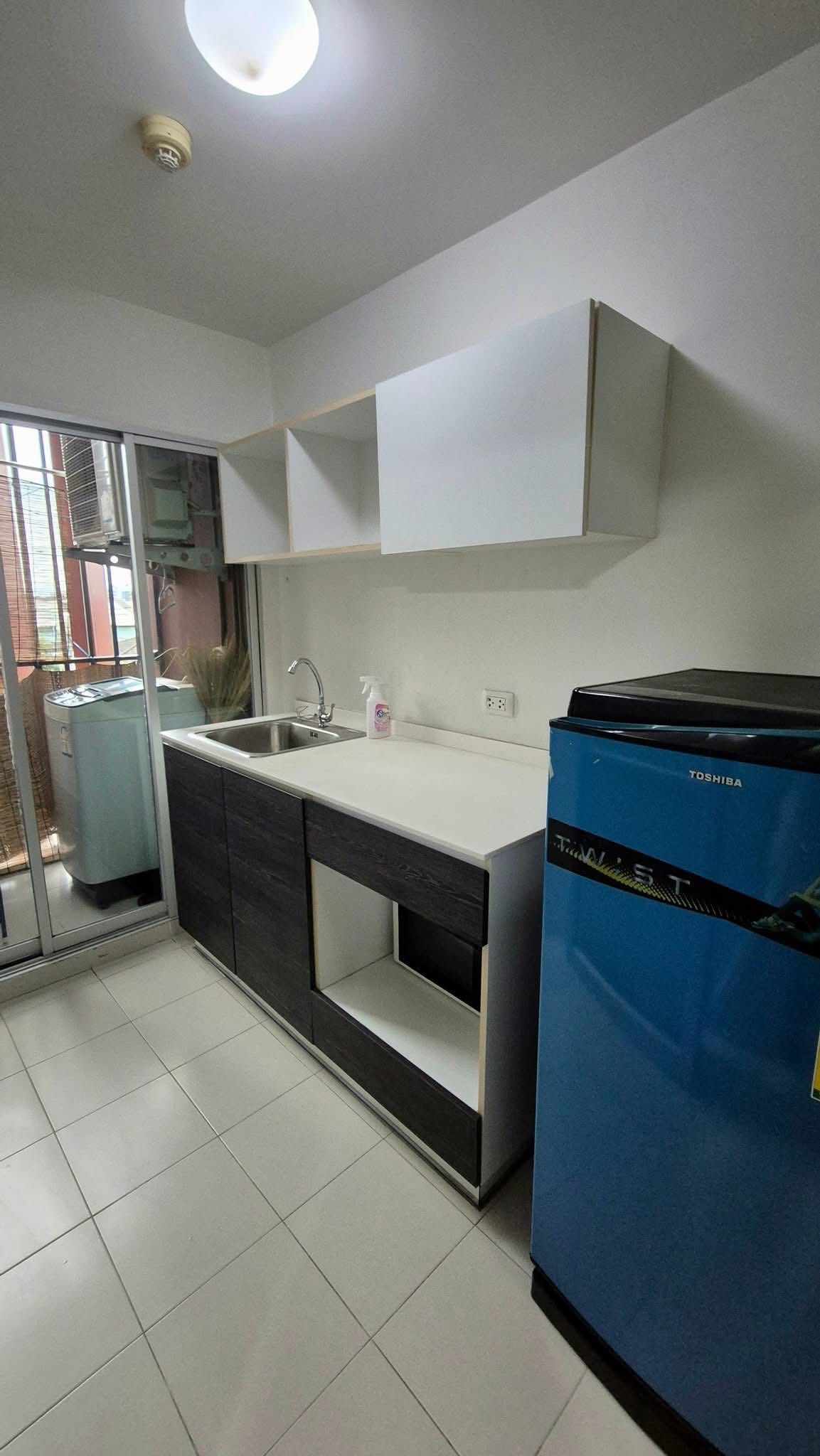 D VIENG Santitham - Image 5