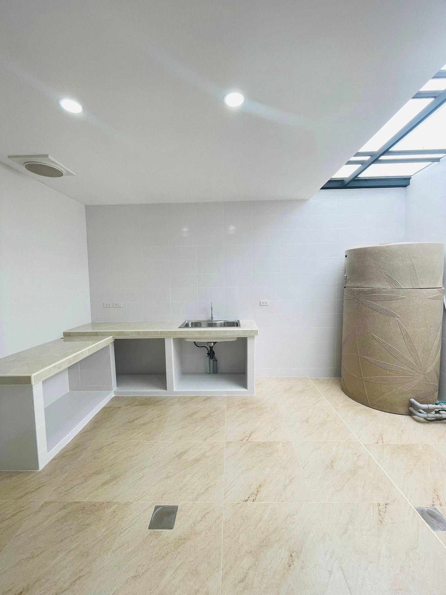 3 卧室 联排别墅 出租 在  - Image 8