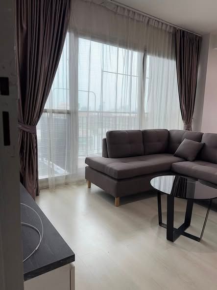 Life Ratchadapisek - Image 4