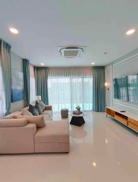 Nantawan Rama 9 - Krungthepkreetha - Image 1